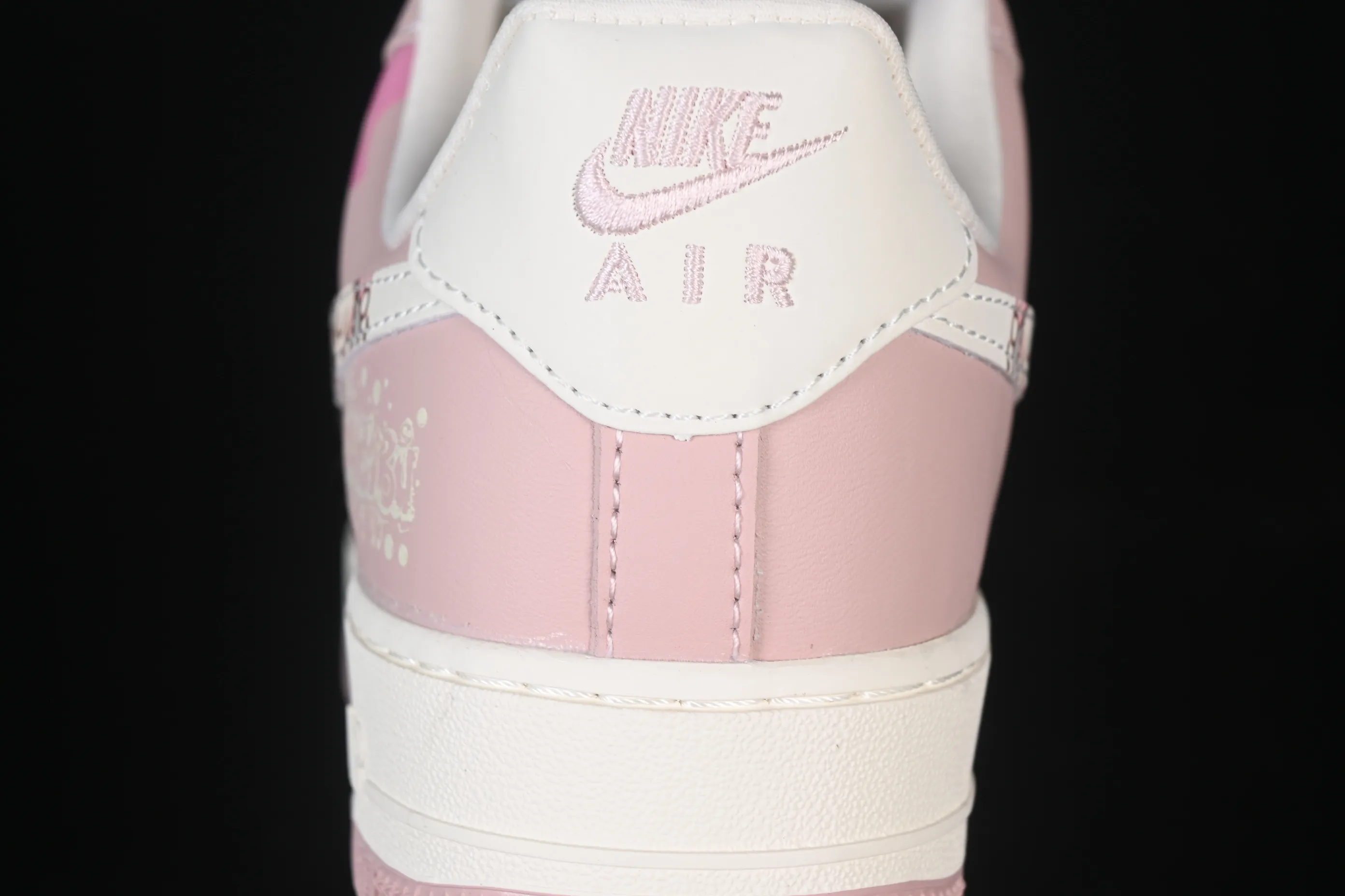 All categories Nk Air Force 1 Air Force series Nk Air Force 1 Low Air Force low-top Nike Air Force 1'07 Low "Virgo" Hand-painted graffiti twelve constellations series Virgo Air Force One low-top casual sneakers Constellation 823-922